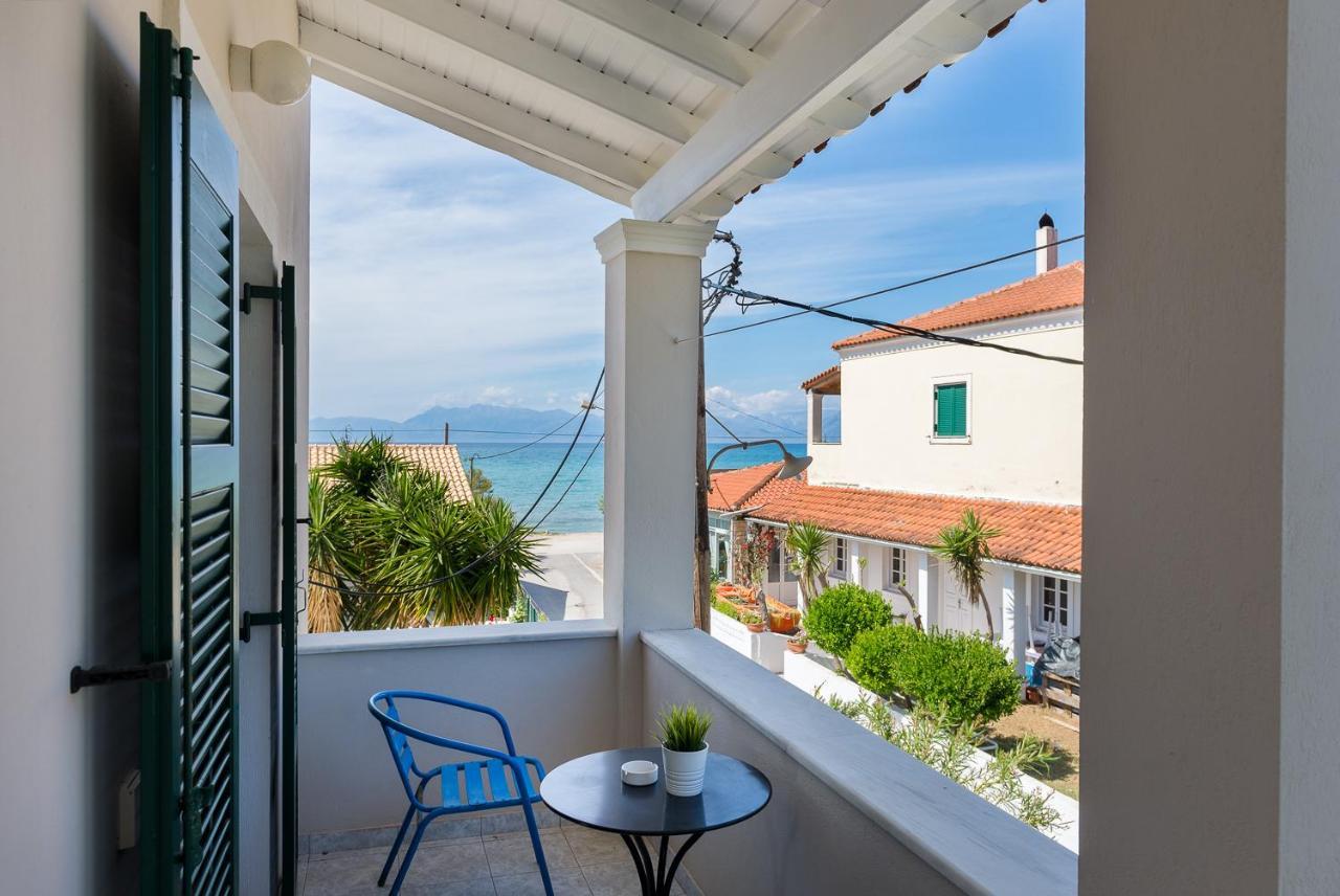 Marias Seaside Apartments Ахараві Екстер'єр фото